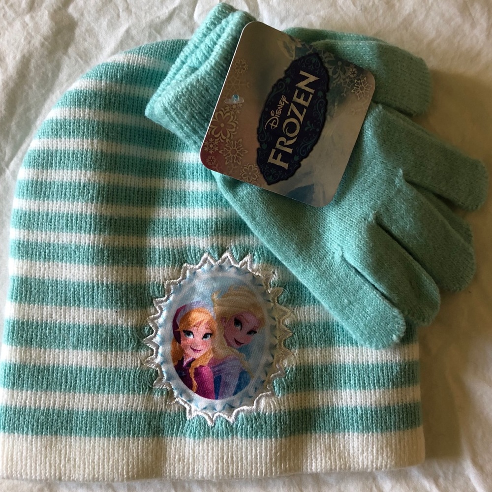 Frozen Anna and Elsa Beanie Knit Cap and Gloves